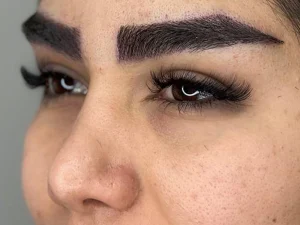 بهترین کلینیک کاشت ابرو
